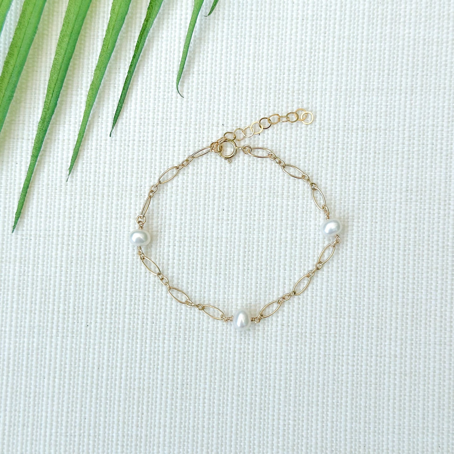 Oasis Pearl Bracelet